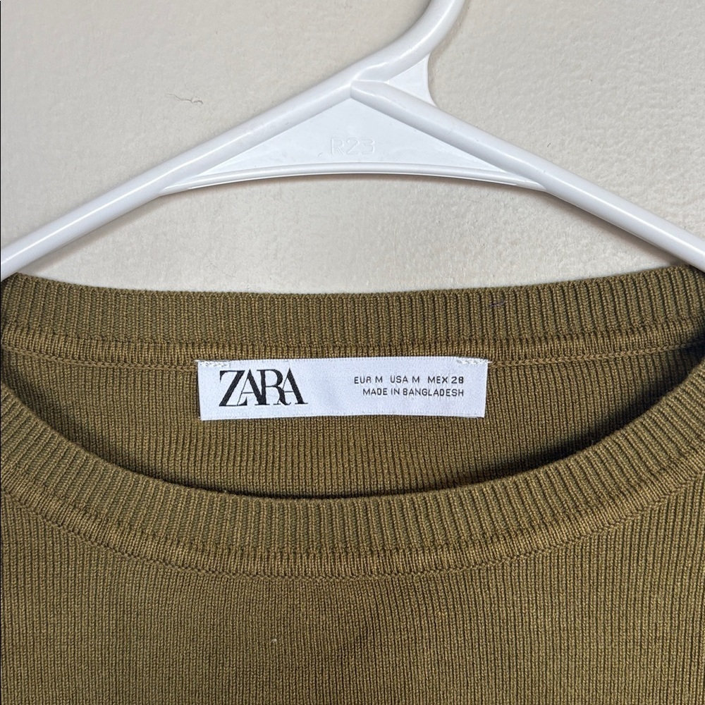 ZARA Olive Green Long Sleeve Cropped Knit Top Size M - Picture 2 of 7